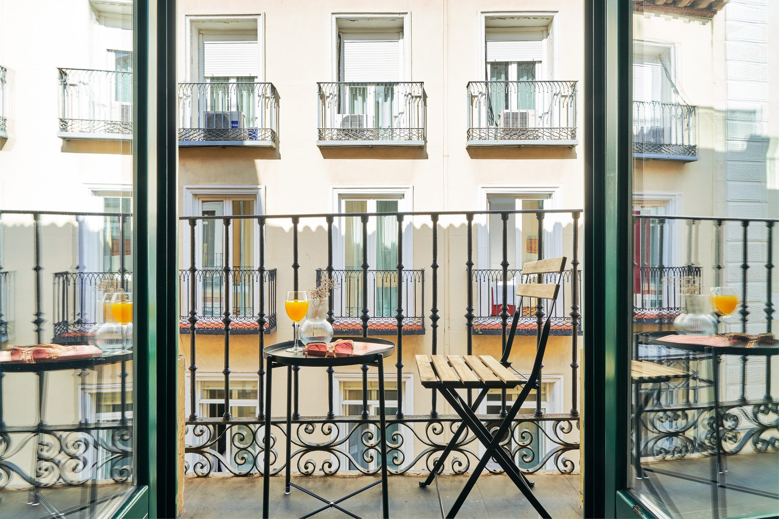 WEB 302 BALCON 2