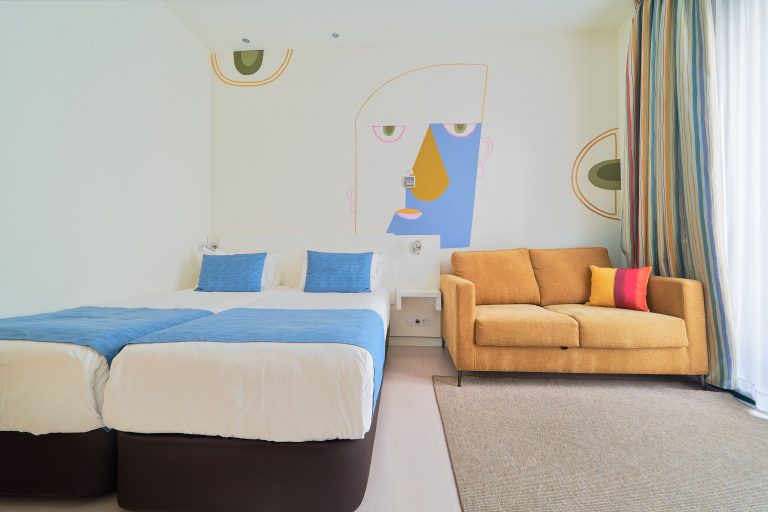 WEB 302 DORMITORIO SOFA