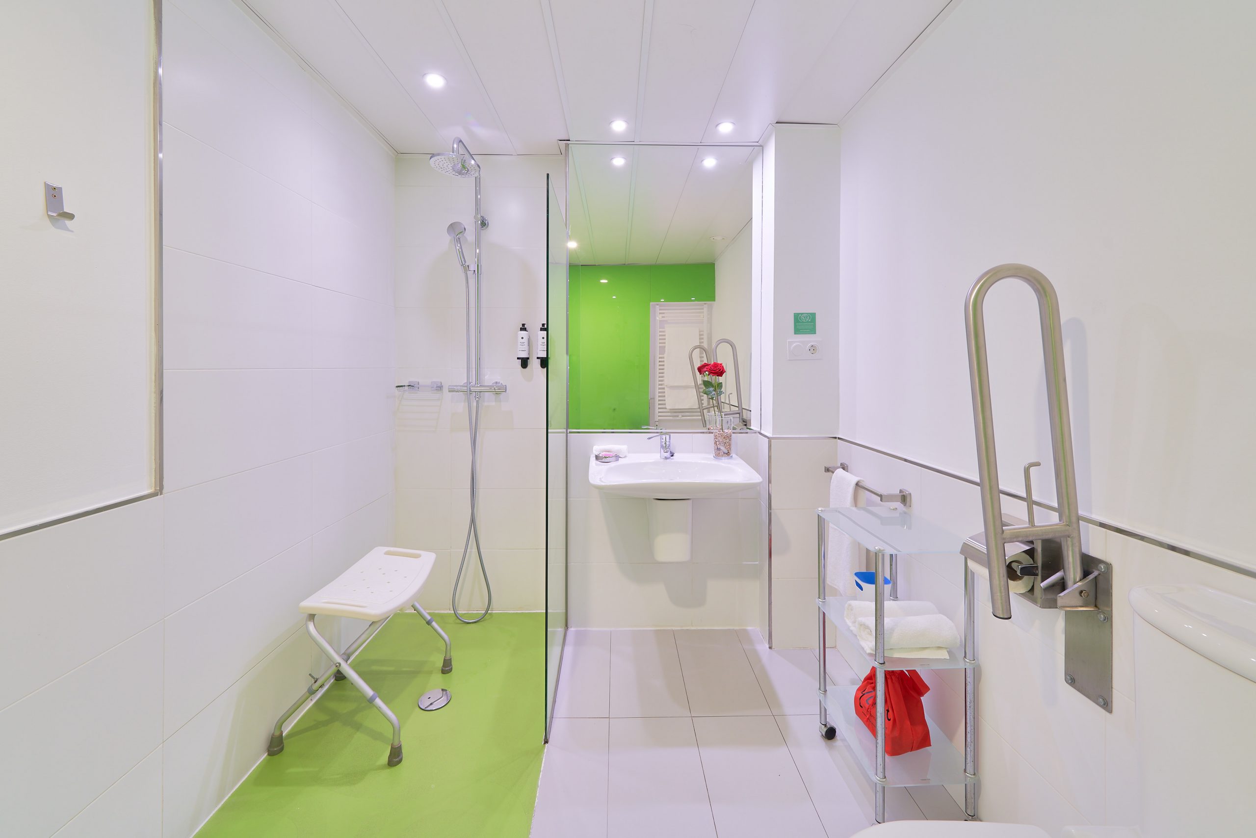 WEB 404 BAÑO ADAPTADO2